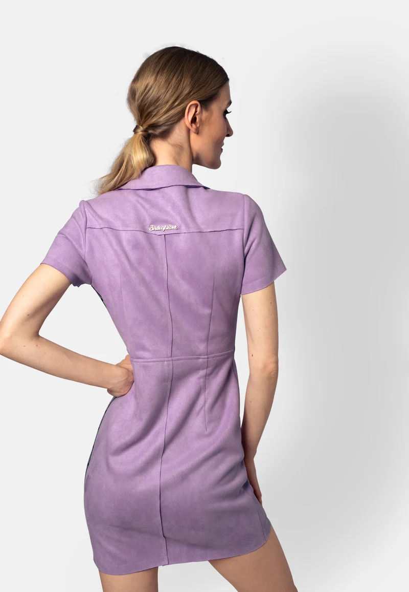 Lavendelfarbenes Minikleid aus veganem Ökoleder