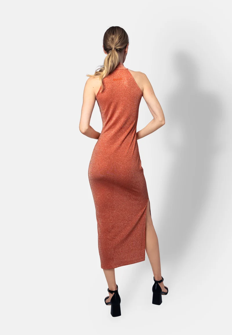 Pfirsichfarbenes Viskose-Jersey-Midikleid