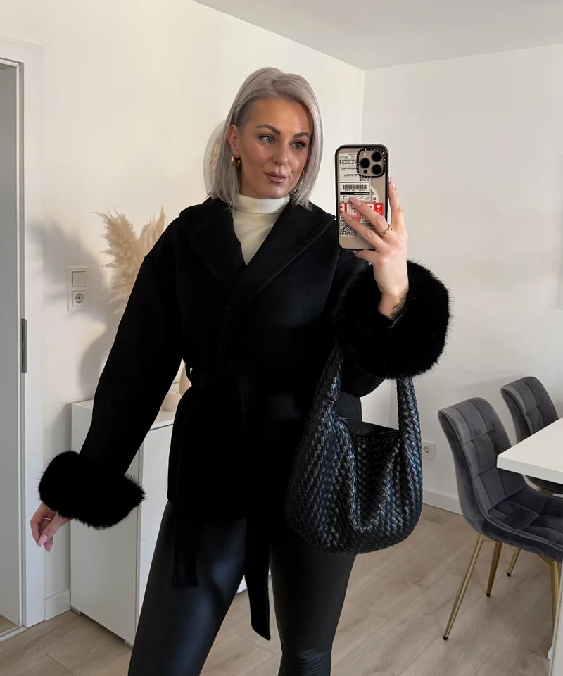 Jacke mit Felldetails Loona Schwarz