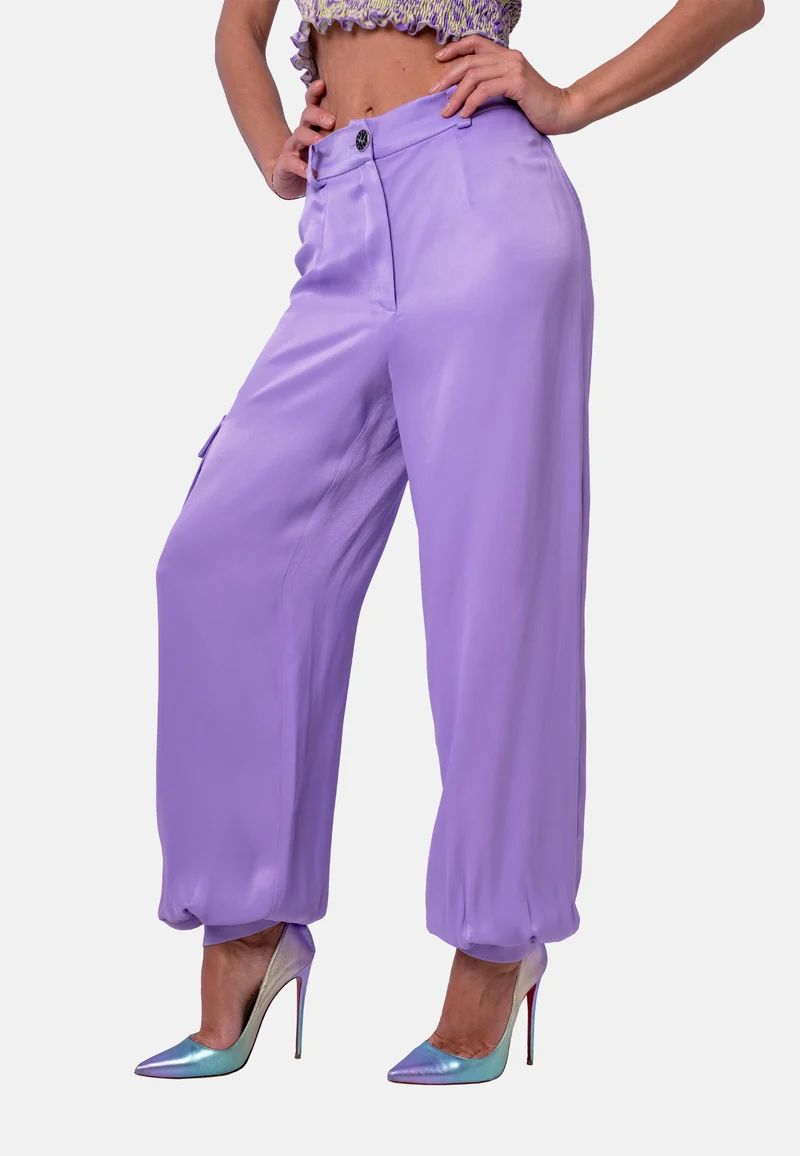 Fließende High-Waist-Hose mit weitem Bein in Flieder | Birds of Wild Grace by Birds of Love