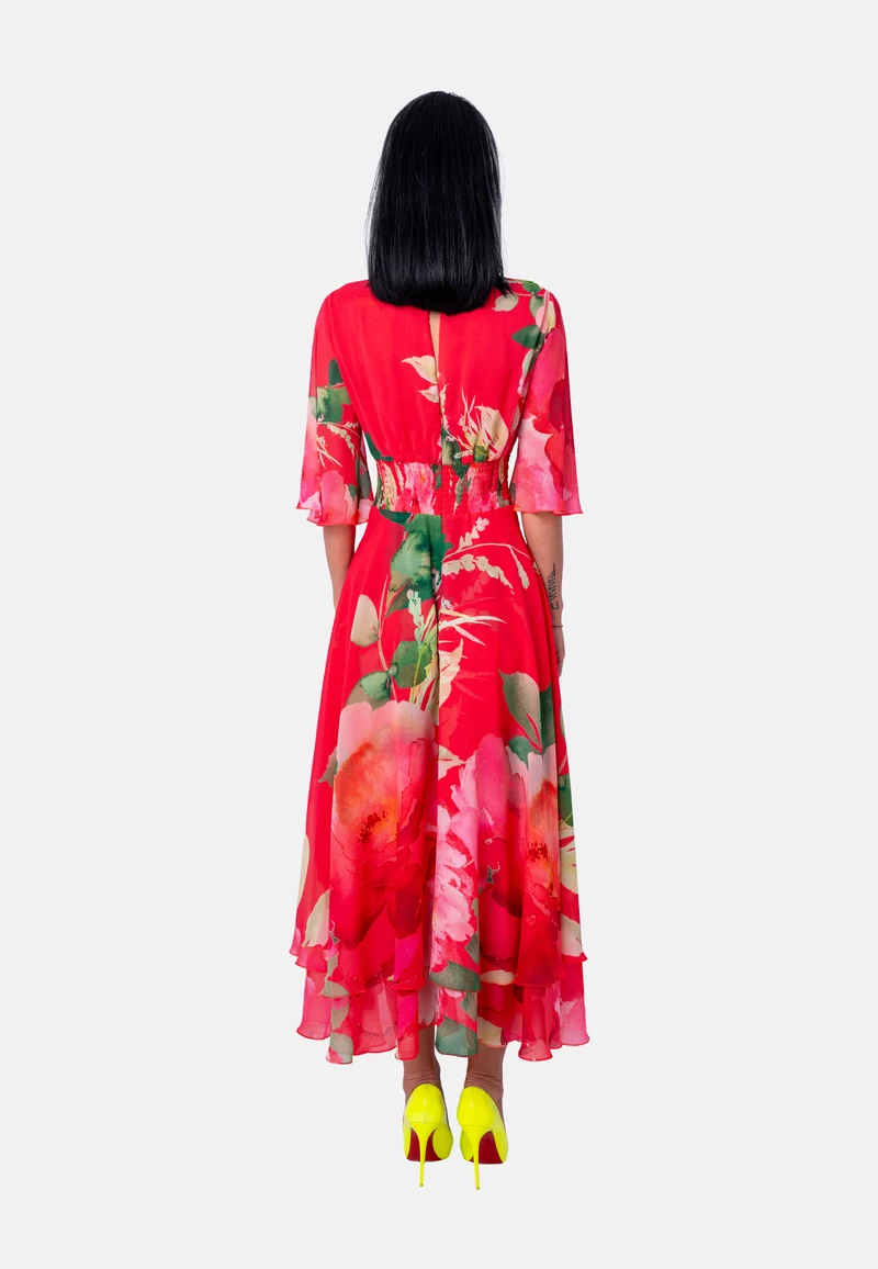 Langes Kleid mit Blumenprint und asymmetrischem Saum in Rot | Jardin by Birds of Love