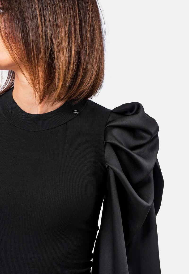 Romantisches Top mit Satin-Ärmeln | Elegantes Oberteil