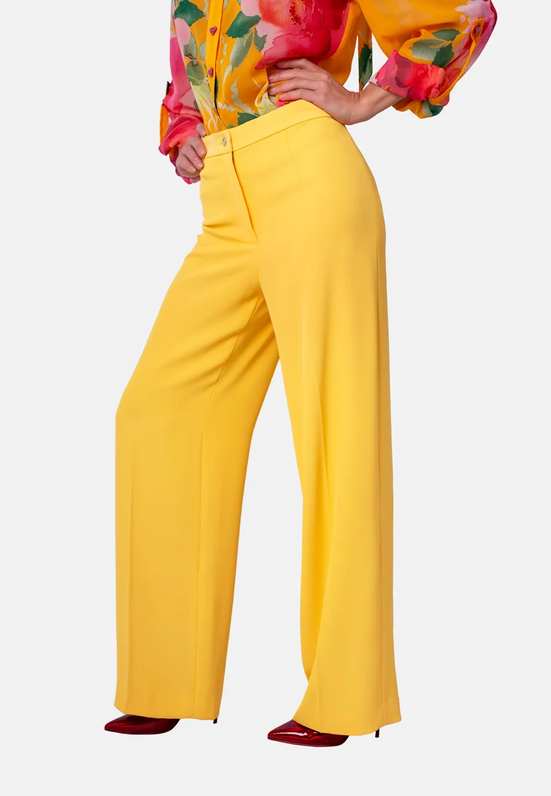 Weite Stoffhose in Gelb | Jardin by Birds of Love