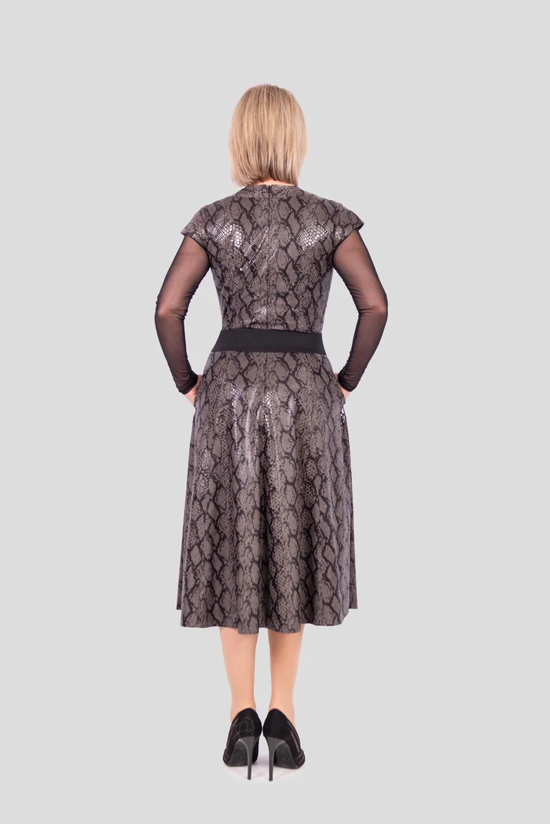 Veganleder Freizeitkleid.