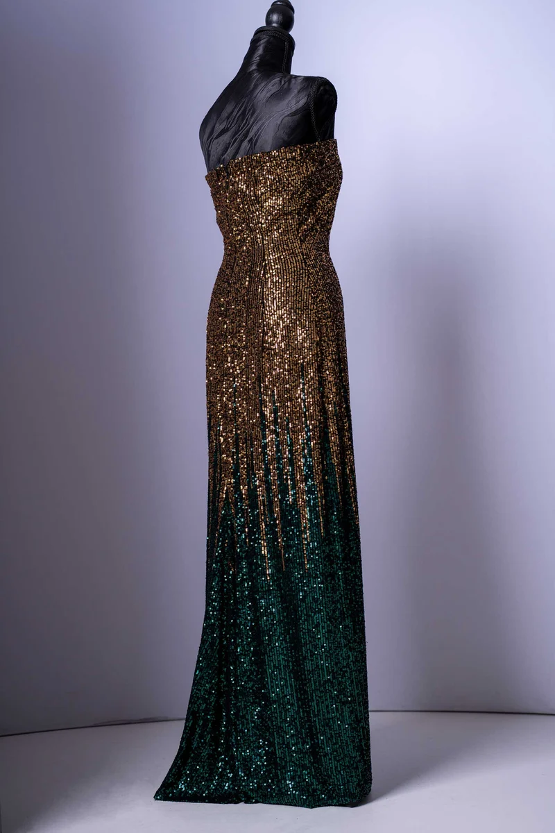 Glanzvoller Auftritt im luxuriösen Pailletten-Abendkleid