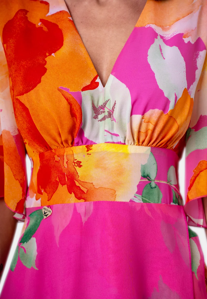 Florales Langes aus Chiffon mit asymmetrischem Saum Rosa| Jardin by Birds of Love