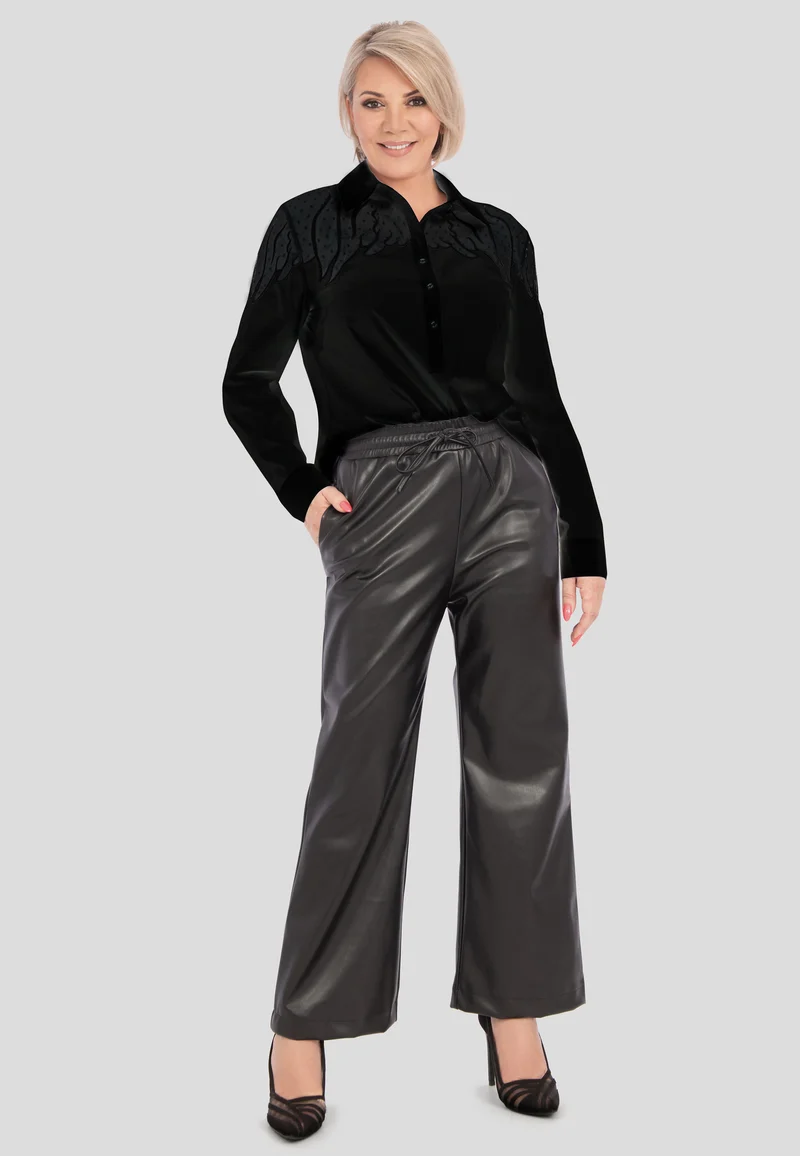 Elegante Hemdbluse 'On the wings' mit Stehkragen | Klassische Damenbluse