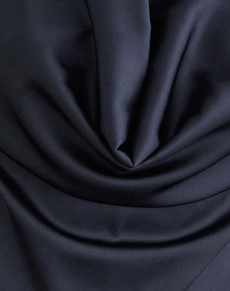 Uliha Cowl-Haltertop mit Bindeband am Rücken aus Satin in Marineblau