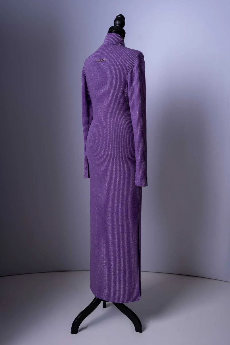 Rollkragen-Strickkleid für Damen - Elegantes Maxikleid
