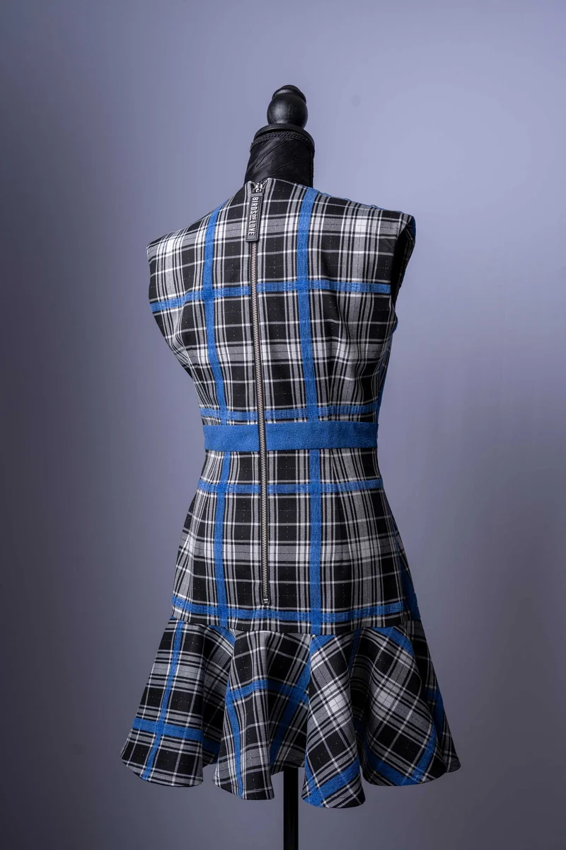 Damen-Outfit 2-Teiler | Karomuster-Kleid & Jacke | Trendige Akzente