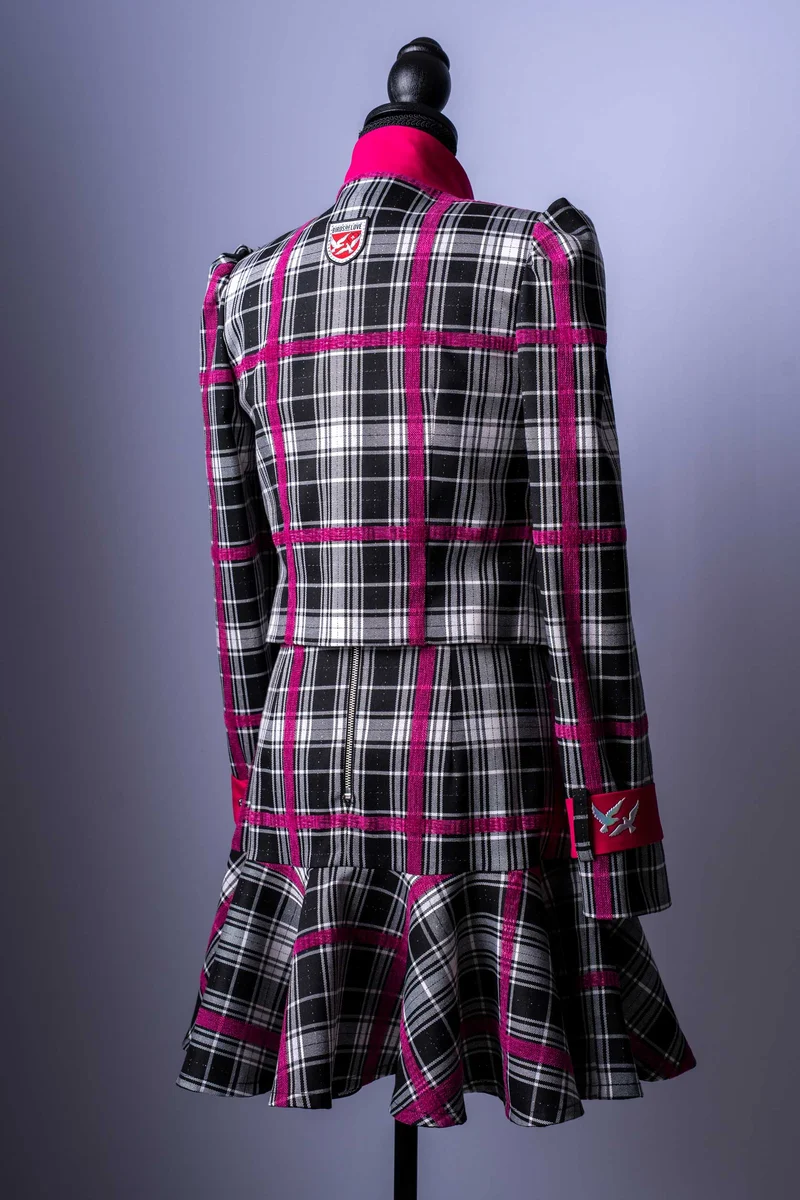 Damen-Outfit 2-Teiler | Karomuster-Kleid & Jacke | Pinke Akzente