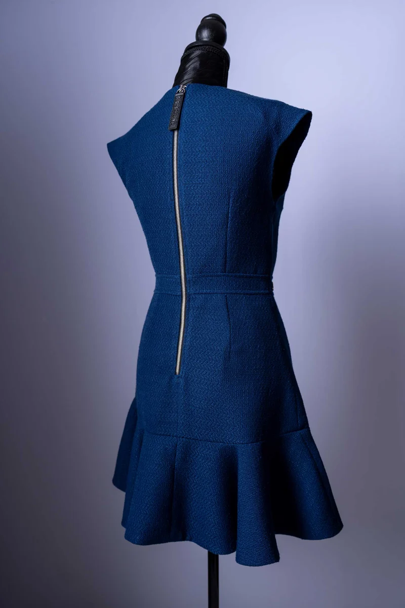 Eleganter Damen-Tweedkleid in Dunkelblau - Figurbetont mit goldenen Knöpfen