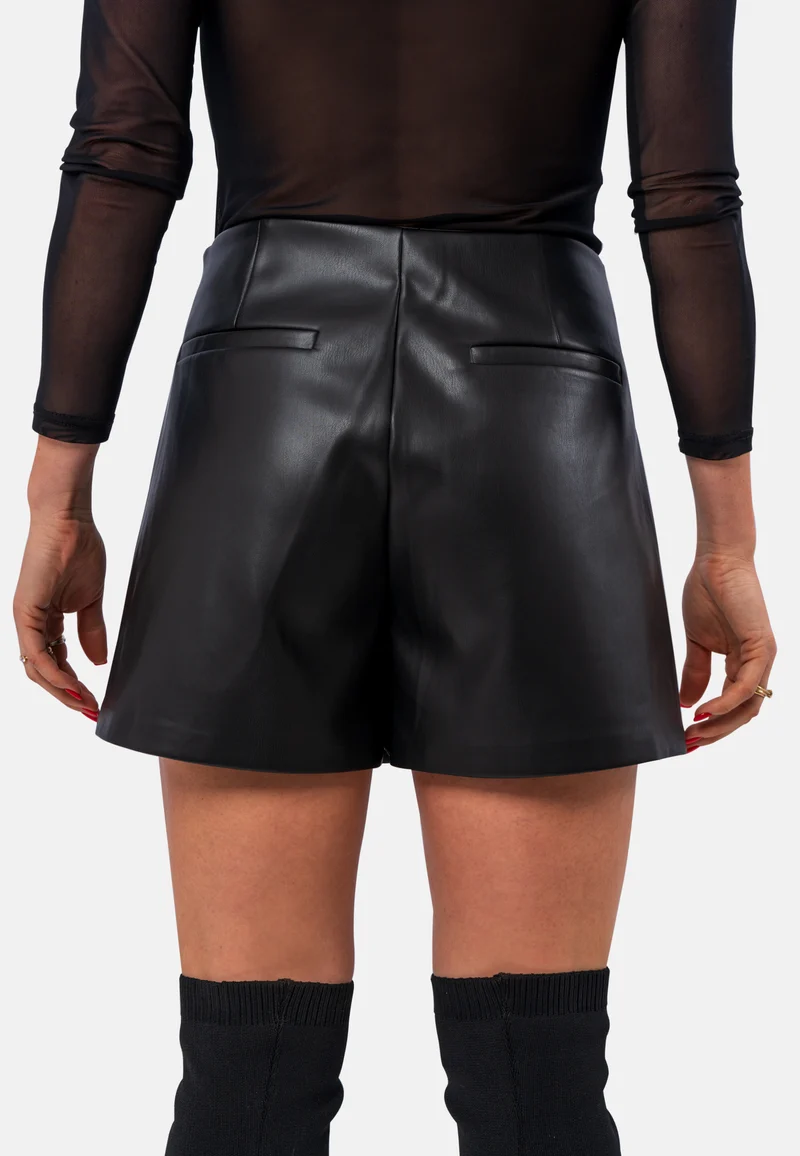 Vegan Leder Skort | Elegante Shorts mit Rock-Design in Schwarz
