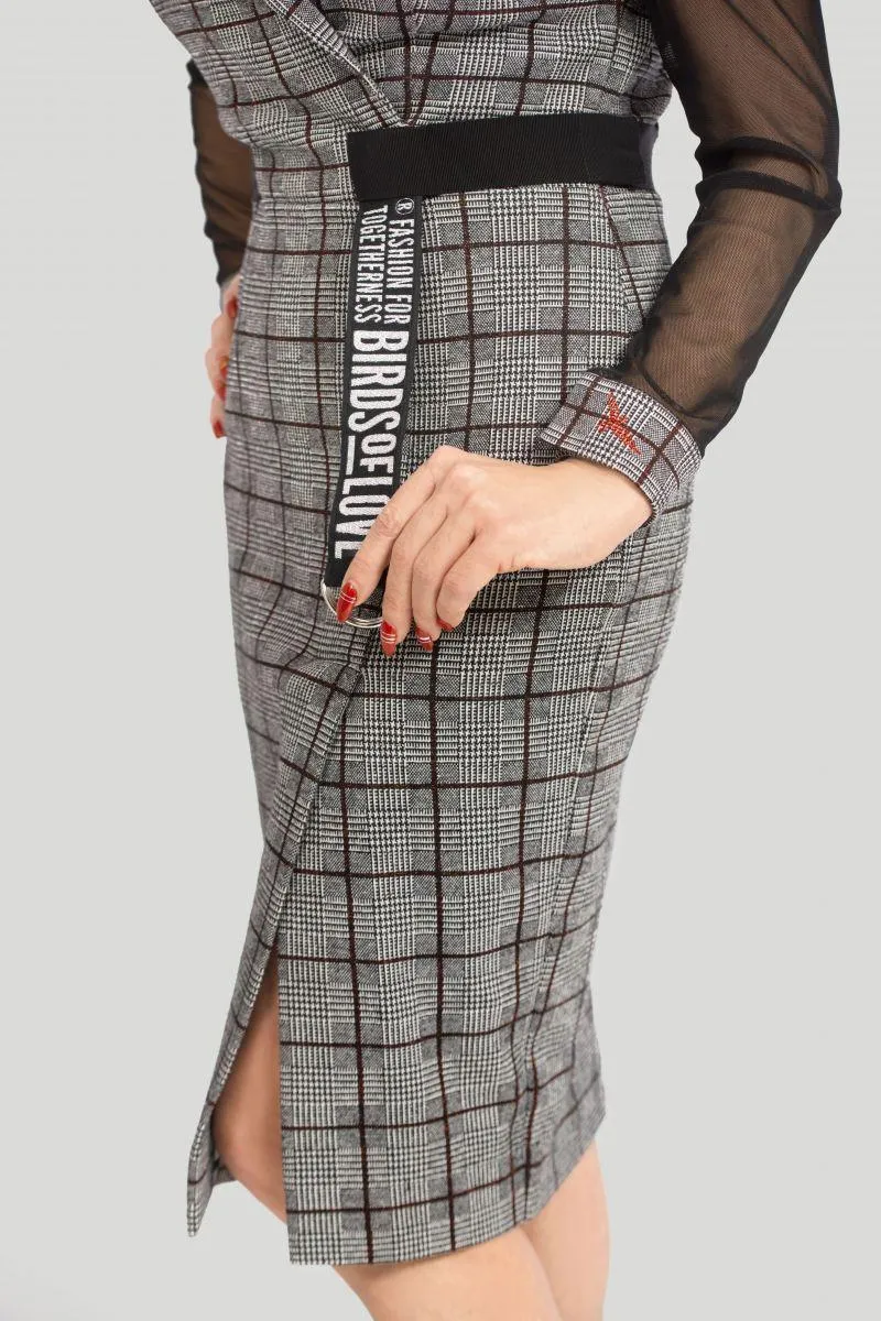 Plaid Wickelkleid – Kariertes Business-Kleid aus Wolle mit Gürtel