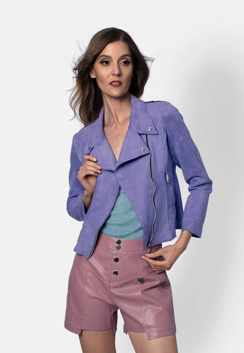 Romy – Kurzjacke aus veganem Wildleder in Lavendel