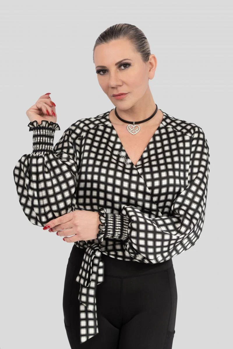 Karierte Bluse im Wickel-Look – Elegante Langarmbluse mit Cache-Cœur-Ausschnitt