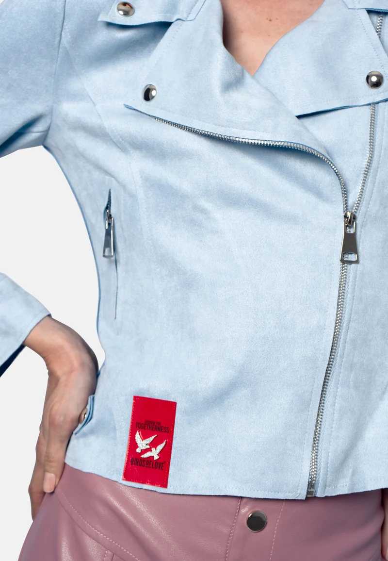 Romy – Kurzjacke aus veganem Wildleder in Eisblau