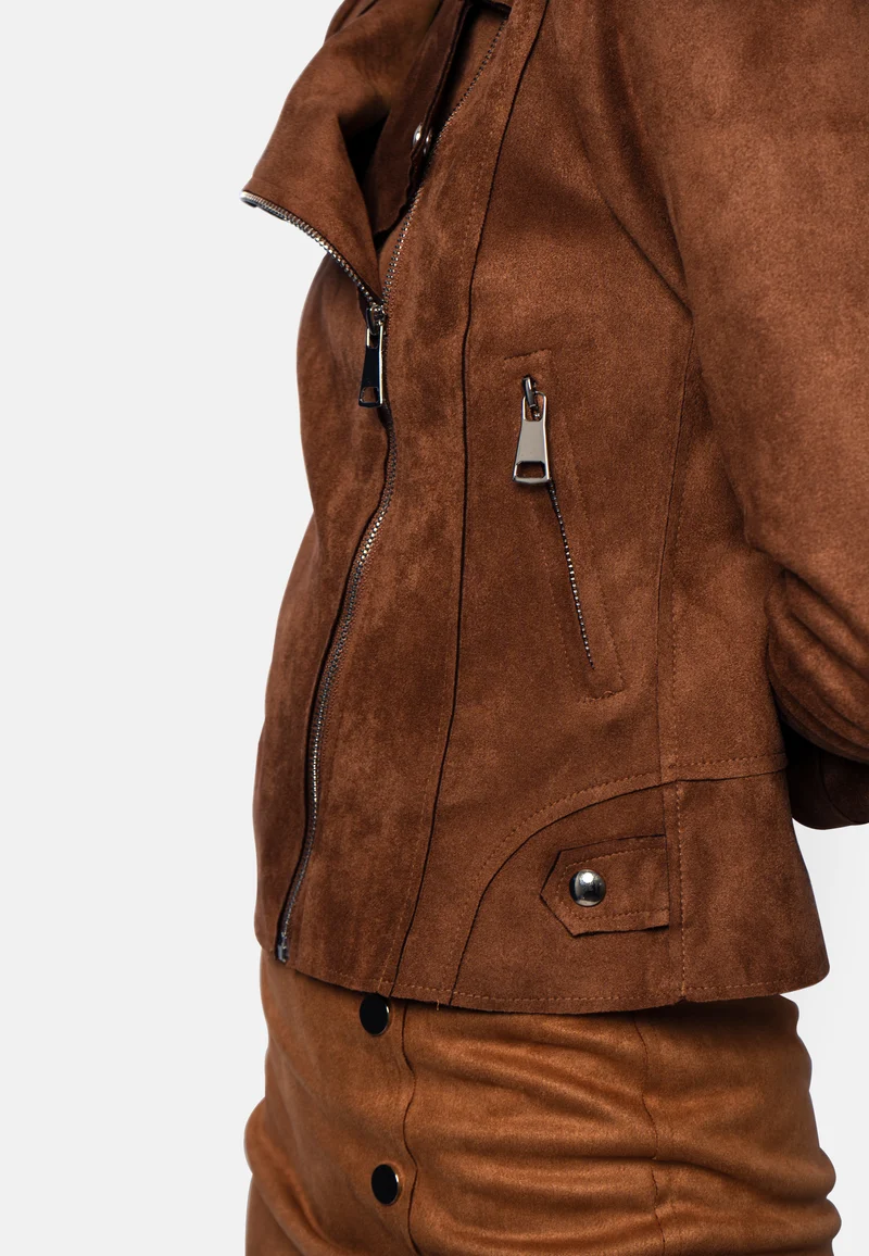 Romy – Kurzjacke aus veganem Wildleder in Kupferbraun