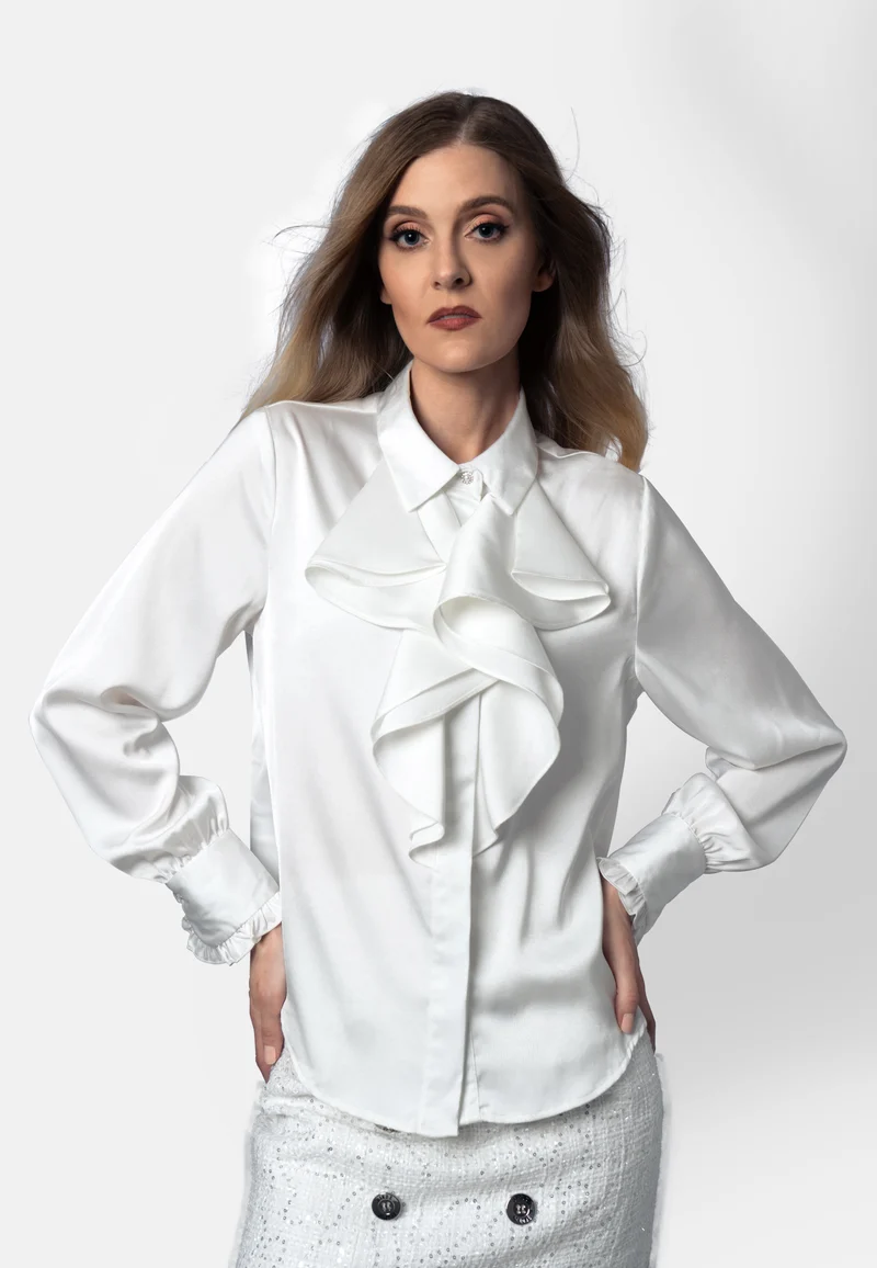 Colette – Weiße Bluse mit Jabot aus luxuriösem Baumwollsatin