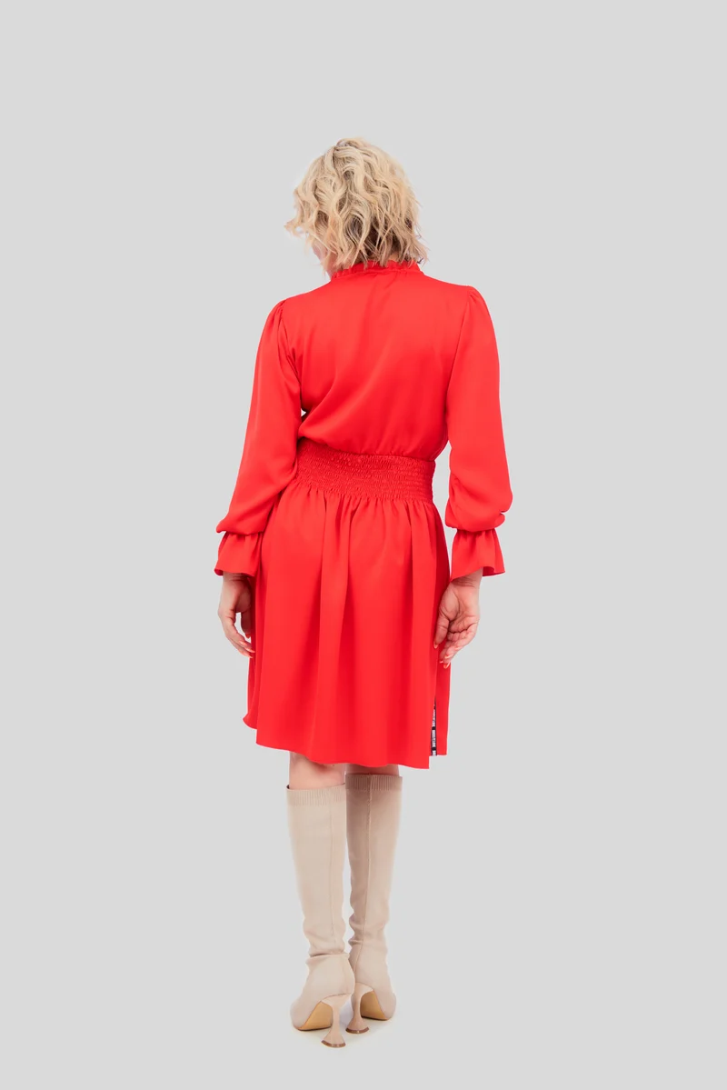 Elegantes Damen-Kleid in Rot mit Taillengürtung | Verspielt & Feminin | Birds of Love