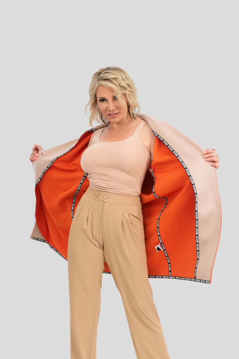 Eleganter Damen-Mantel im Oversized-Schnitt | Rosé mit Kontrastfutter