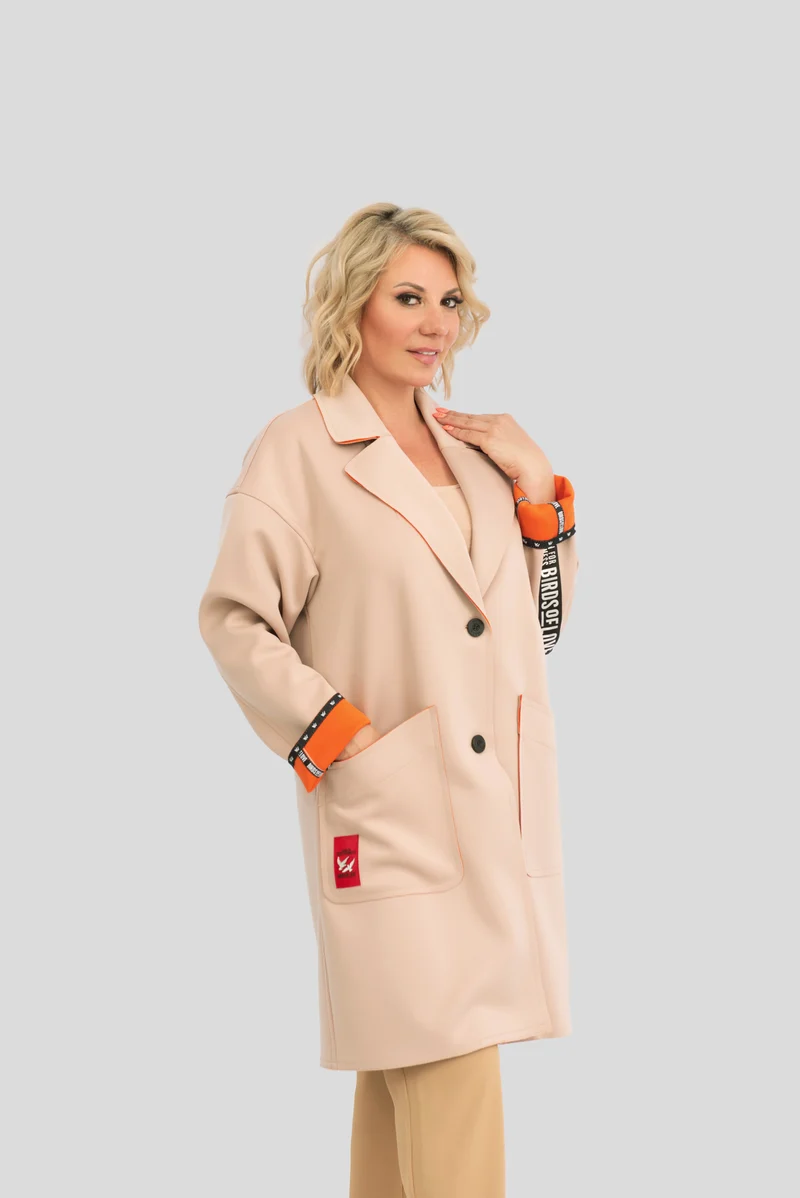 Eleganter Damen-Mantel im Oversized-Schnitt | Rosé mit Kontrastfutter
