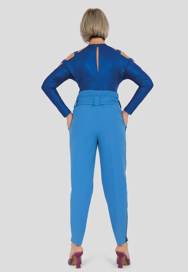 Modische hoch sitzende Hose mit Gürtel für Damen