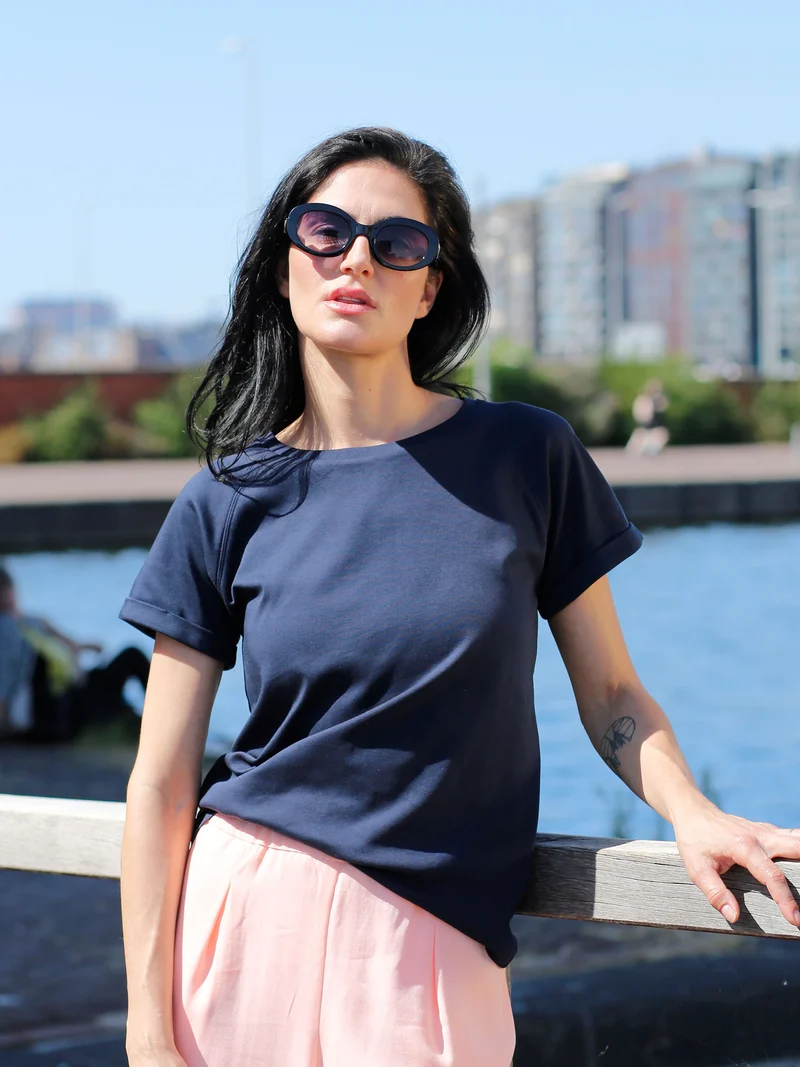 Premium T-Shirt SMILLA aus edler Pima-Baumwolle in deep blue