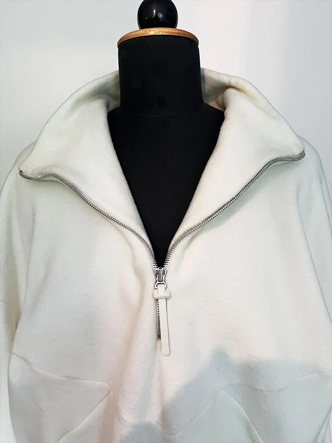 PRELOVED Half-Zip FRIDA – Fleecepulli aus Baumwolle in Ecru