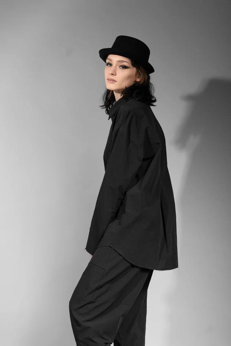 eigensinnig wien | Thoreau | Schwarze Designer Hemdjacke aus japanischer Baumwolle