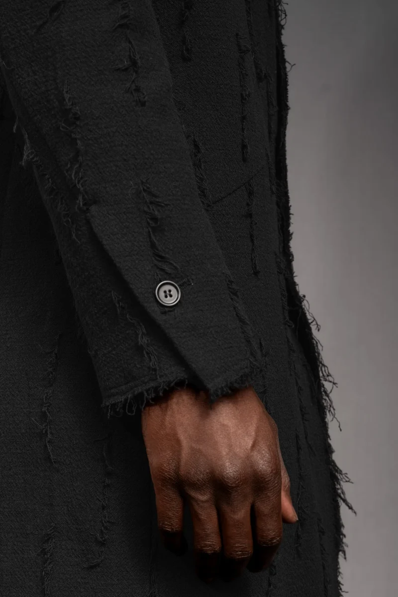 eigensinnig wien | Edgar | Nonkonformistischer Designer Herrenmantel aus grauer Baumwolle
