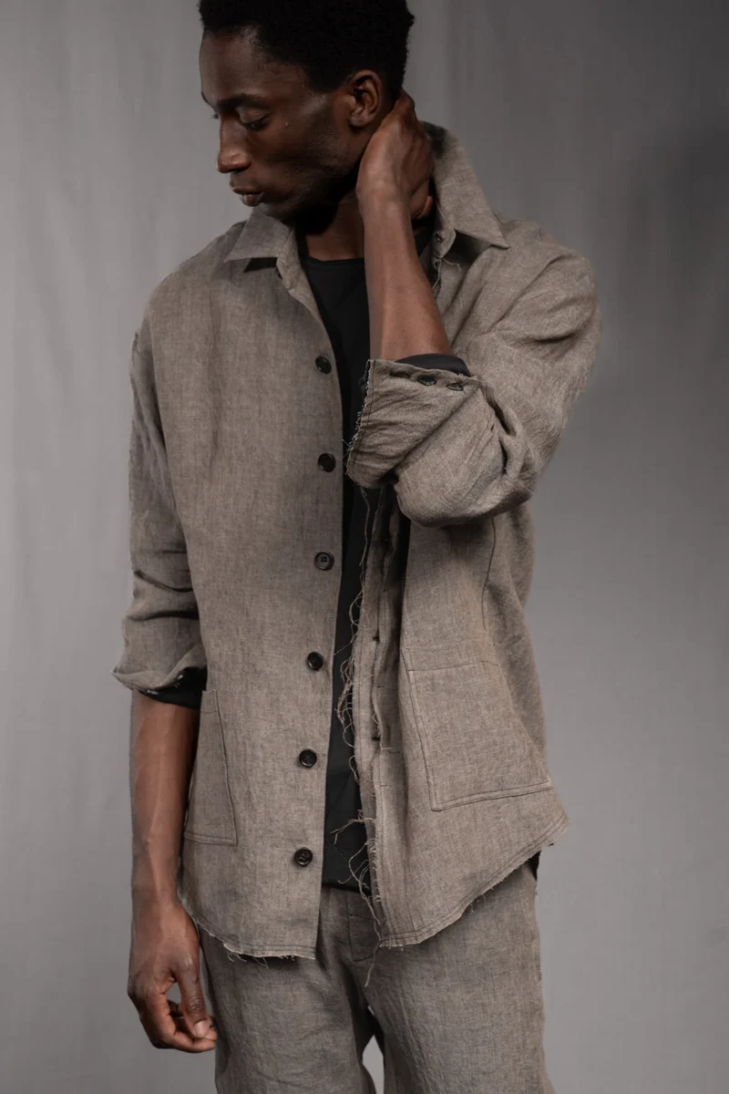 eigensinnig wien | Thoreau | Designer Leinen-Overshirt mit dekonstruierter Silhouette