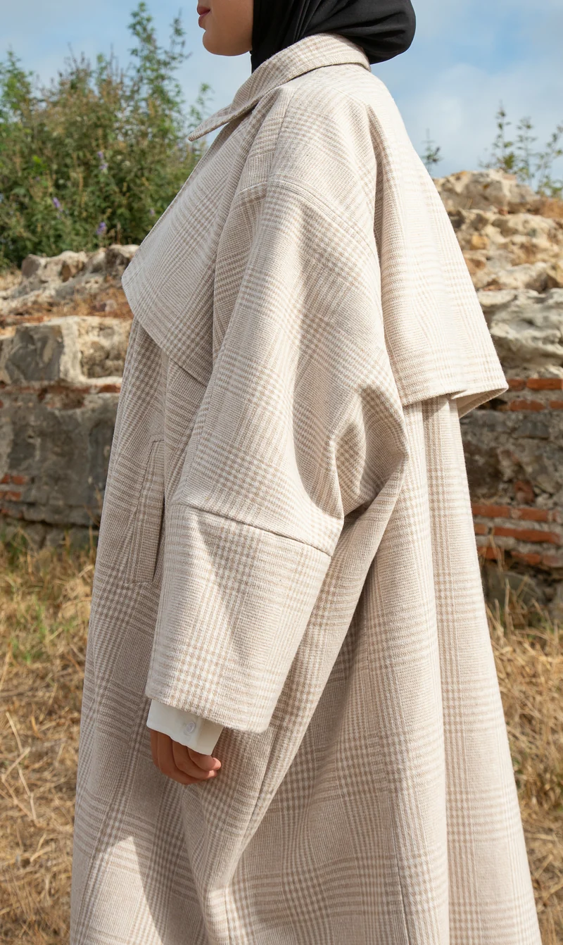 IYSI-Mantel DAIMA – Modest Couture