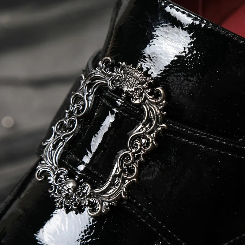 Gothic-Stil, verzierter Riemen mit Schnalle, zweifarbiger Blockabsatz für Damen