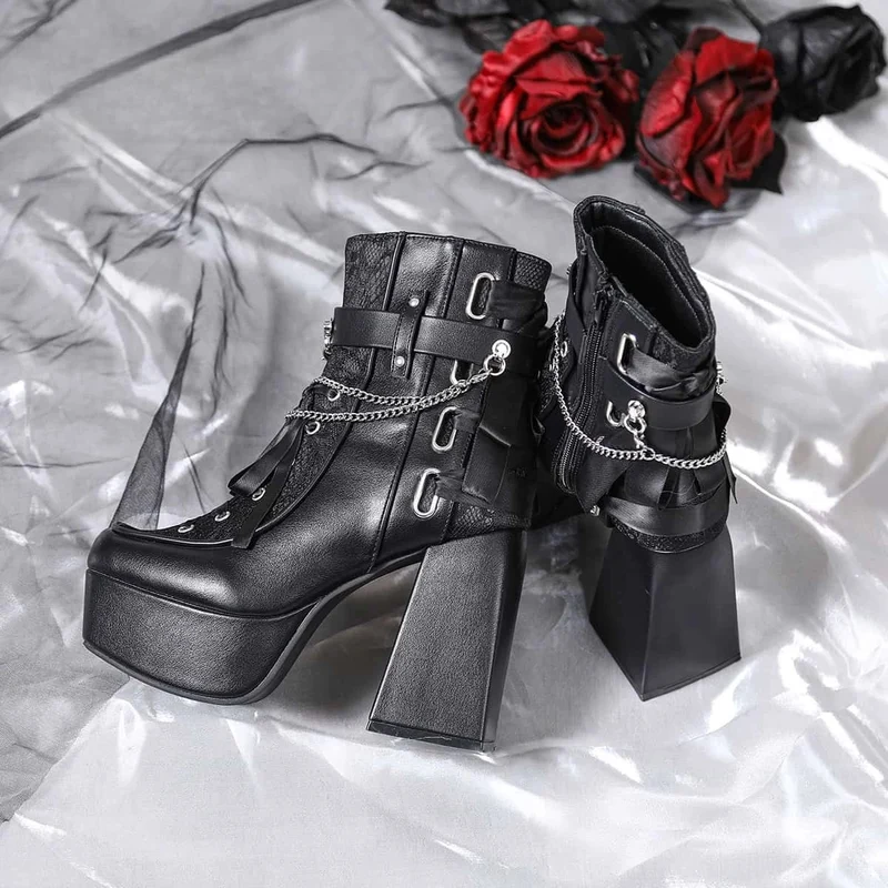 Gothic-Schnürstiefeletten für Damen mit Kettenreißverschluss und Plateau