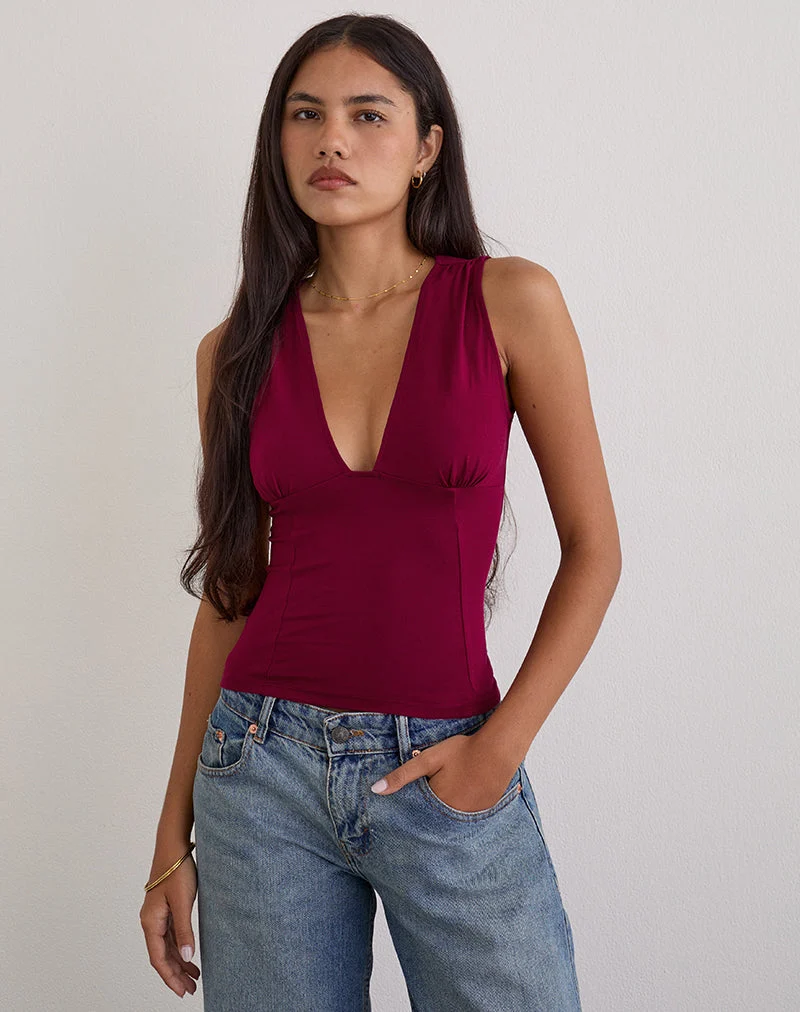 Lynod Plunge Top aus Rayon in Burgunderrot
