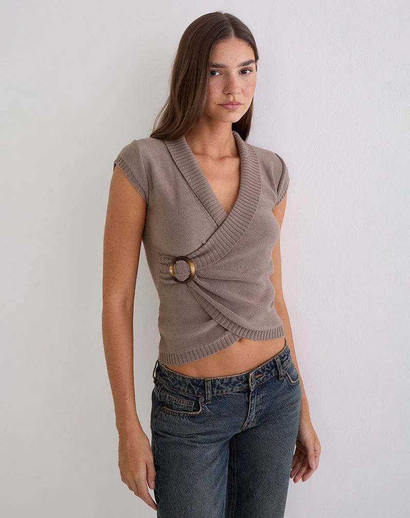 Malya Top mit Schnalle aus Strick in Taupe