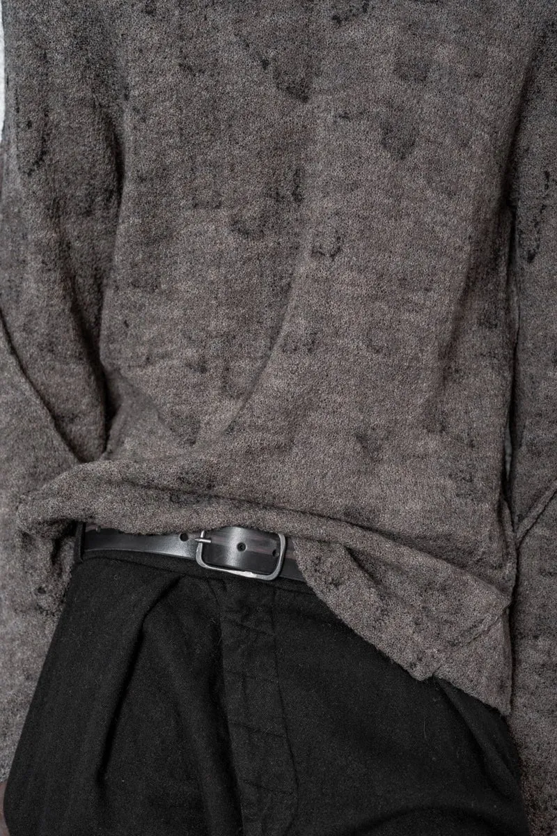 eigensinnig wien | Tyche | Herren Designer Strickpullover aus Schurwolle mit handgefärbtem Muster