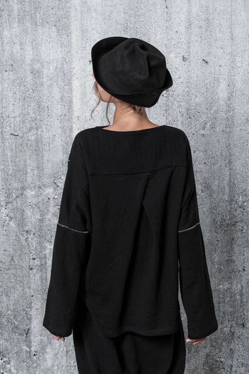 eigensinnig wien | Rosa | Schwarzer Oversize Strickpullover für Damen aus Wolle