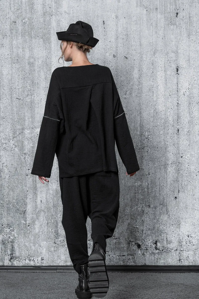 eigensinnig wien | Rosa | Schwarzer Oversize Strickpullover für Damen aus Wolle