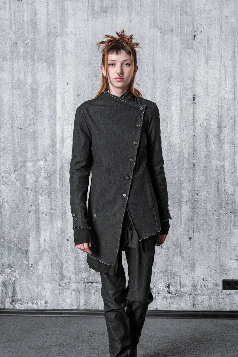 eigensinnig wien | Camus | Außergewöhnliche Jeansjacke für Damen in Grau