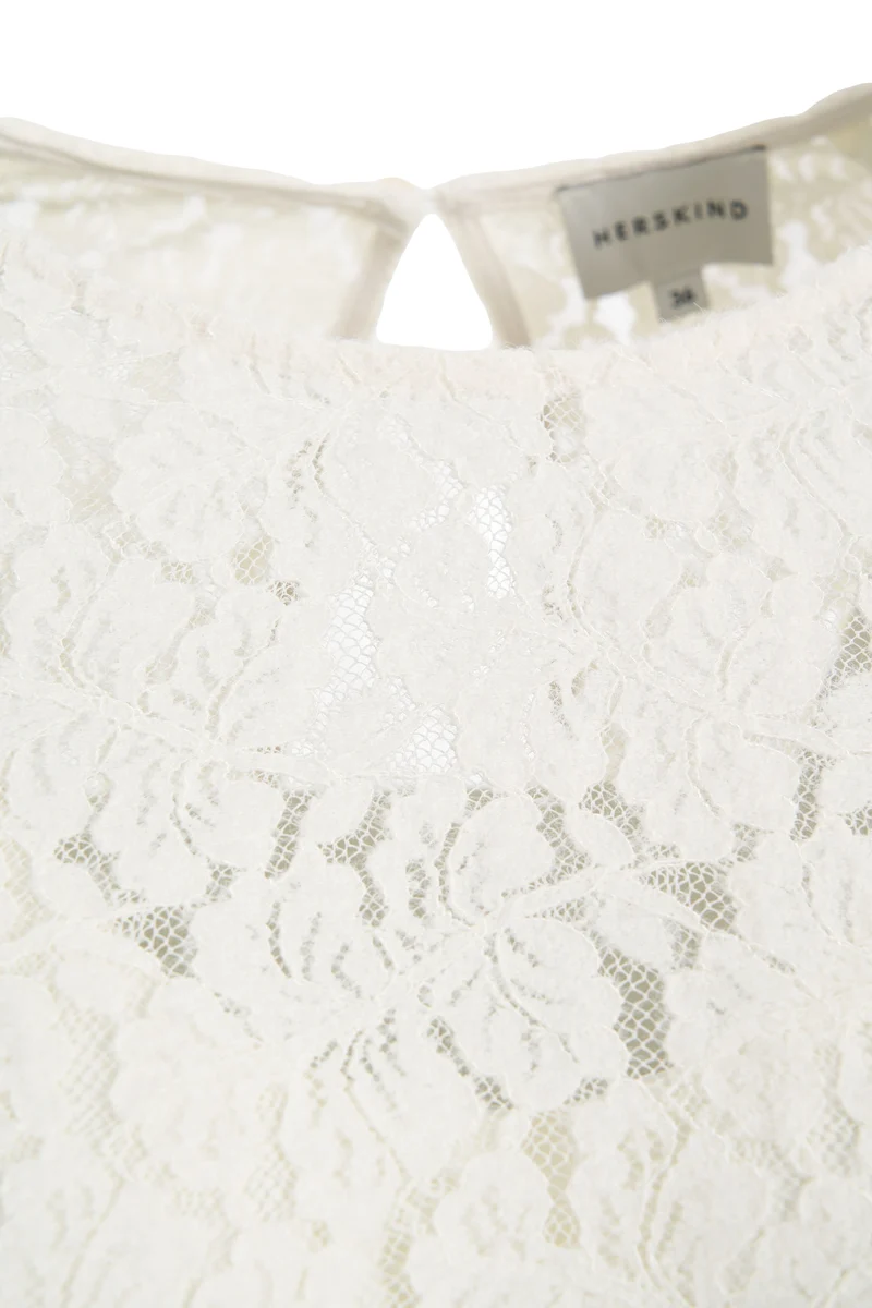Top con dettaglio in pizzo 'Caterina'