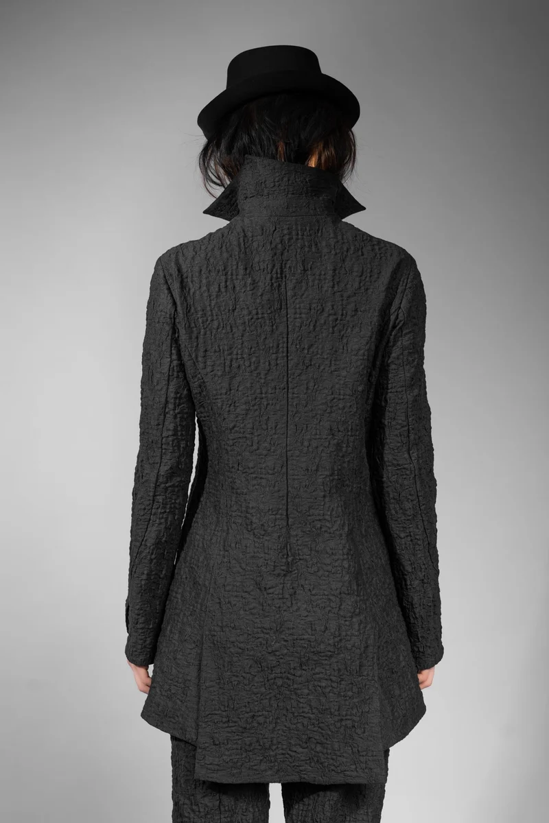 eigensinnig wien | Pales | Extravaganter, schwarzer Blazer für Damen aus exklusiver japanischer Baumwolle