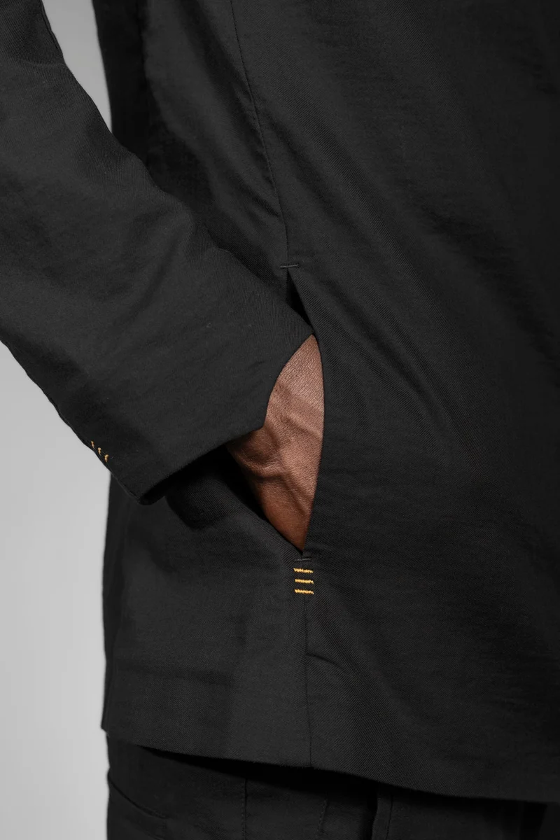 eigensinnig wien | Husserl | Schwarze Herren Designer Bikerjacke aus leichter Baumwolle