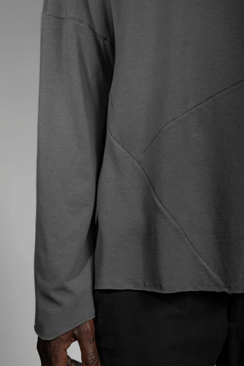 eigensinnig wien | Tolstoi | Dünner, grauer Designer Herren-Pullover