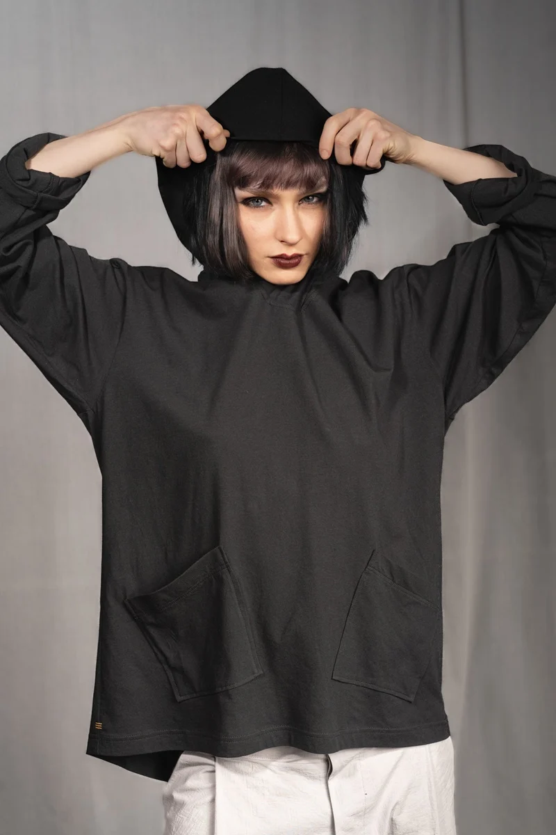 eigensinnig wien | Breed | Schwarzes Designer Hooded Sweatshirt aus Baumwolle