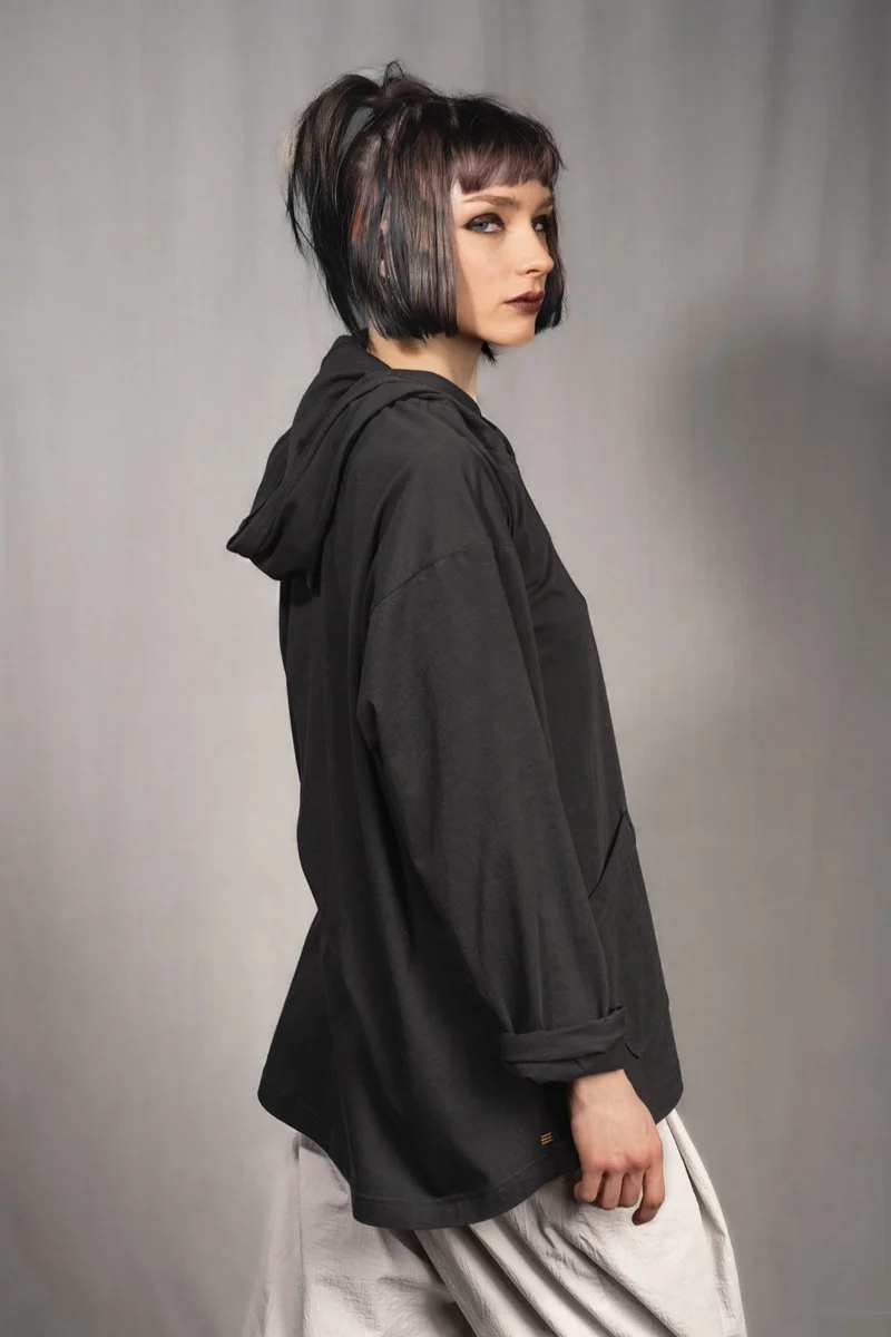 eigensinnig wien | Breed | Schwarzes Designer Hooded Sweatshirt aus Baumwolle