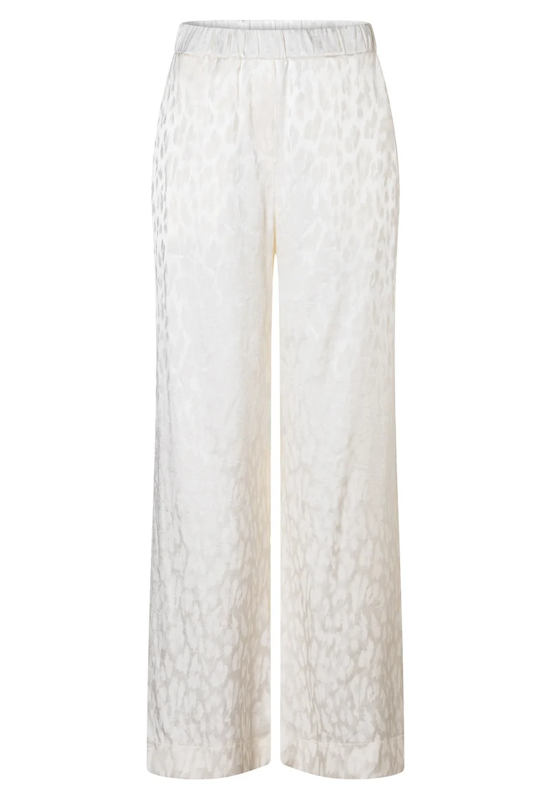 Satinhose Dogla