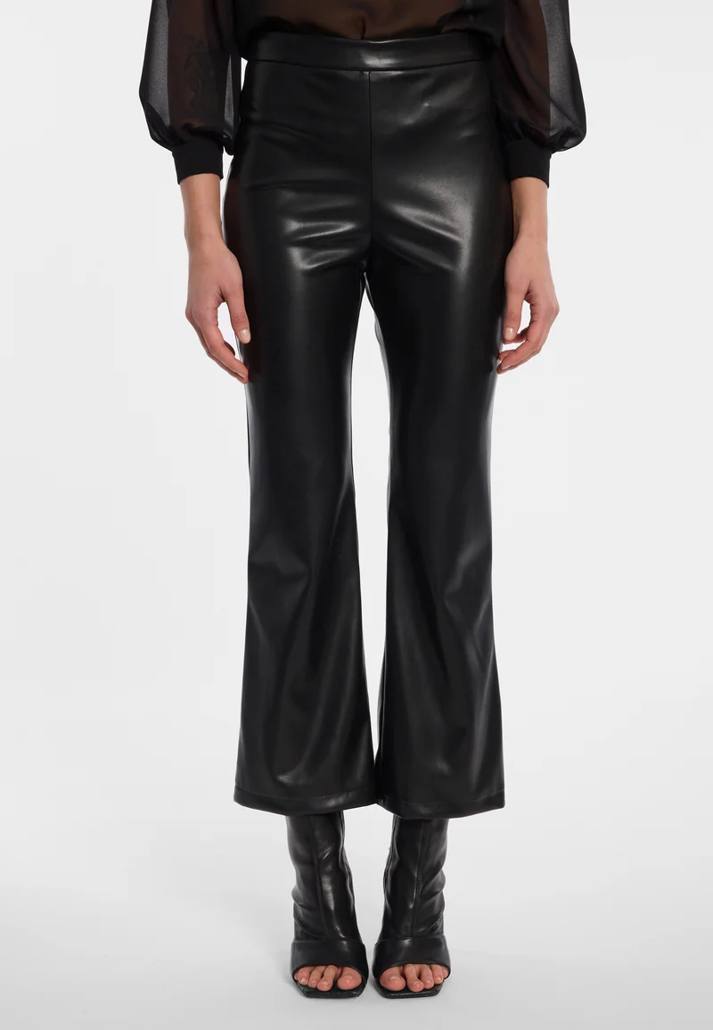 Cropped Flared Hose Eniva