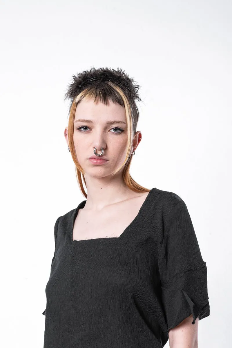 eigensinnig wien | Psyche | Damen Designer Seiden Crop-Top in Schwarz